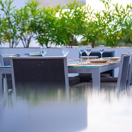 마르베야 Seaside Elegance With Sea View 아파트 외부 사진
