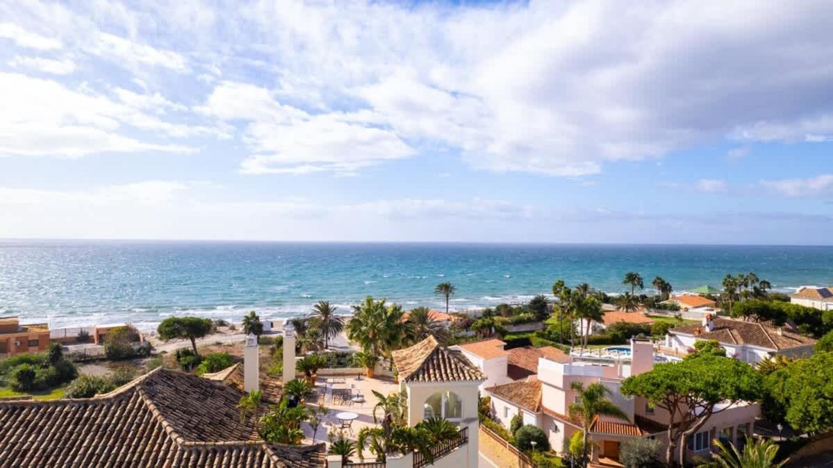마르베야 Seaside Elegance With Sea View 아파트 외부 사진