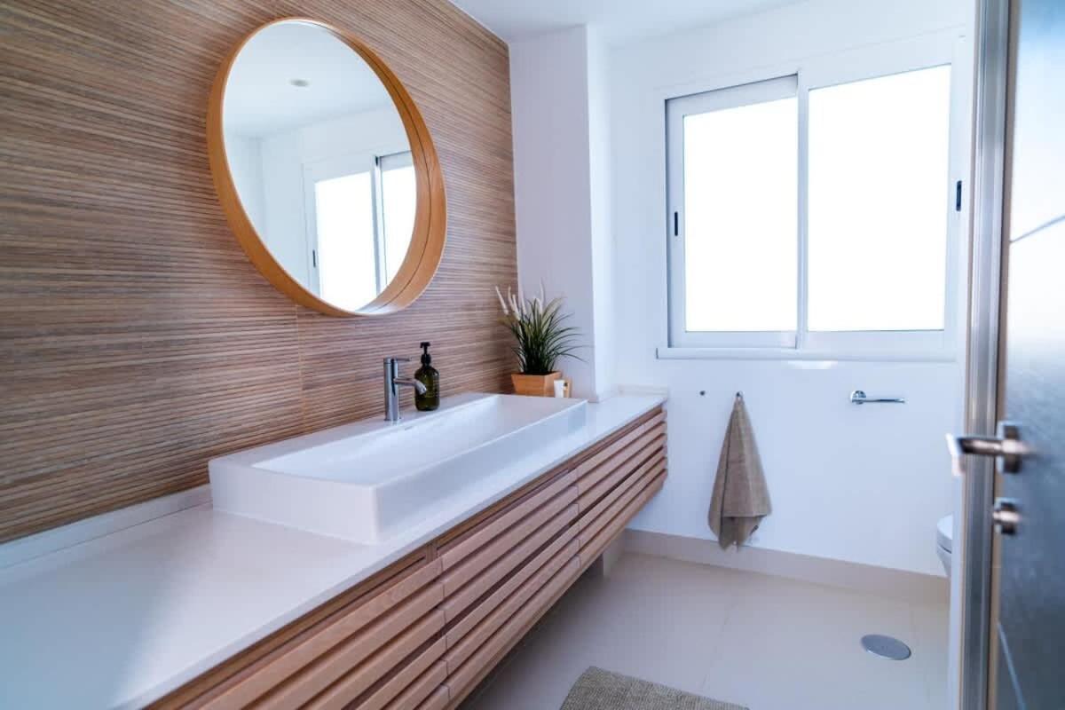 마르베야 Seaside Elegance With Sea View 아파트 외부 사진
