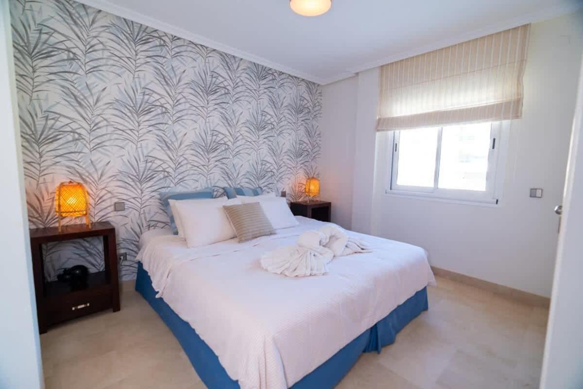마르베야 Seaside Elegance With Sea View 아파트 외부 사진